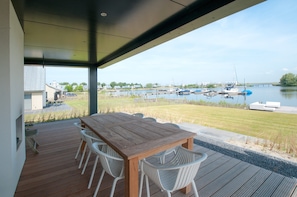 House | Balcony - Villa Oesterdam Comfort 8 Persons (Tholen)