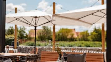 Villa | Restaurantes