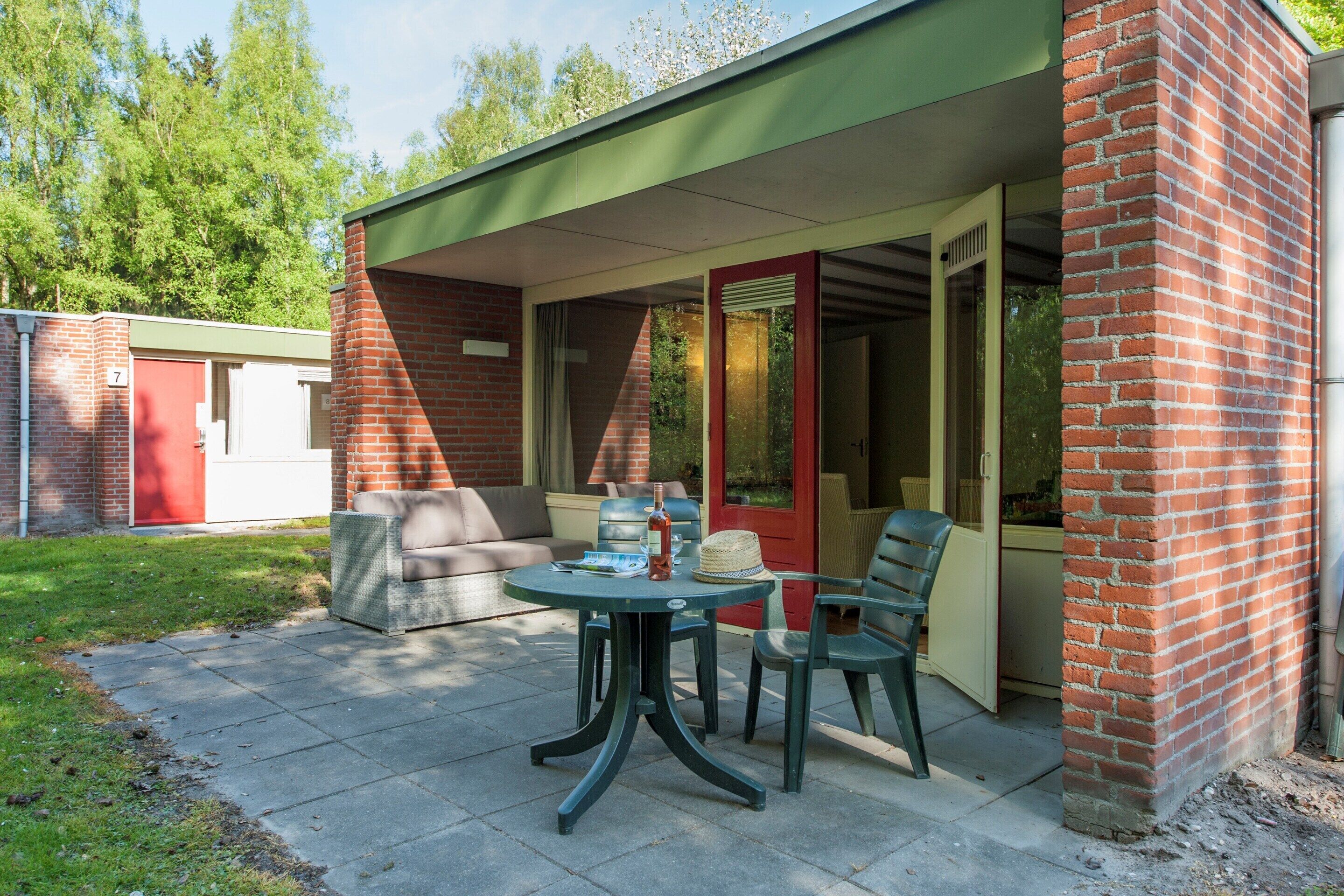 House | Outdoor dining
