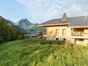 Exterior - Modern Mountain Stay (Abondance)