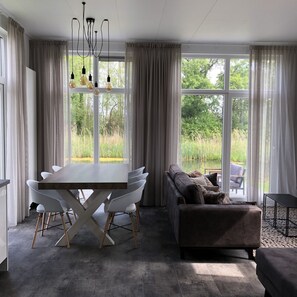 Bungalow | Dining - Fine Chalet near Water with Woodfired Hot Tub (Zuna)