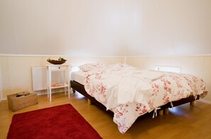 2 chambres, ameublement personnalisé, draps fournis