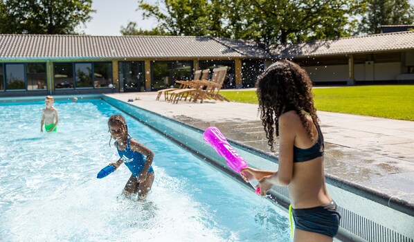 Outdoor pool - Beautiful House With Garden (Hellendoorn)