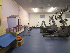 Fitness facility - Luxury Apartment With Sauna, Near the Beach (Midsland)