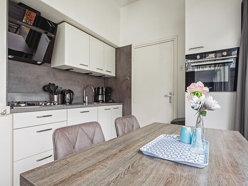 Well-kept Bungalow With Microwave Near Valkenburg