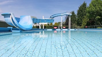 Chalet | Pool | Outdoor pool