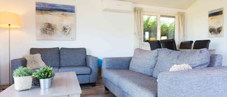 Chalet | Living area