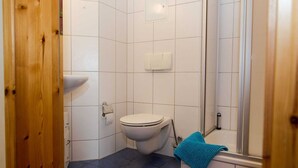 Apartment | Bathroom