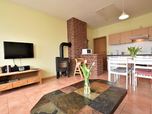 House | Dining - Spacious Home, Zierow (Zierow)