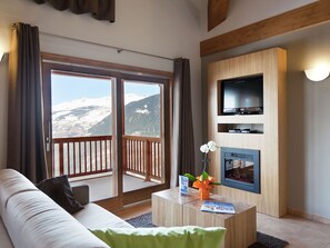 Apartment | Living room - Chalet in France With Premium Alpine Comfort (Sainte-Foy-Tarentaise)