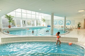 House | Pool | Outdoor pool