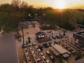 Chalet | Outdoor dining - Chalet in Kijkduin With Sauna & Comfort (The Hague)