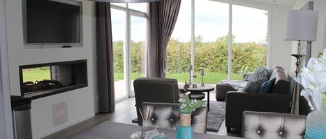 House | Living room