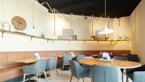 Dining - Modern Lodge With Nice Terrace, in Bloemendaal (Overveen)