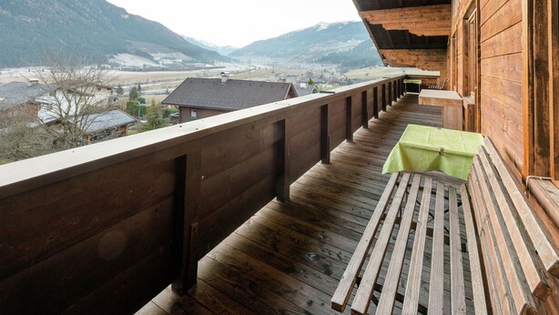 Apartment | Balcony - Spacious Apartment in Hollersbach im Pinzgau near Ski Area (Hollersbach im Pinzgau)