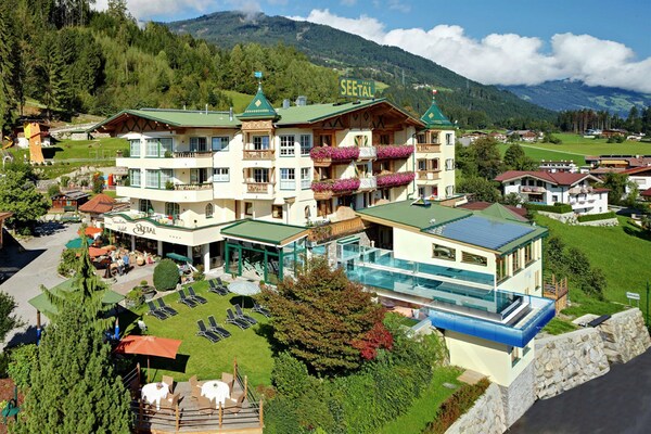 Pleasing Apartment In Kaltenbach Near Ski Area - Kaltenbach