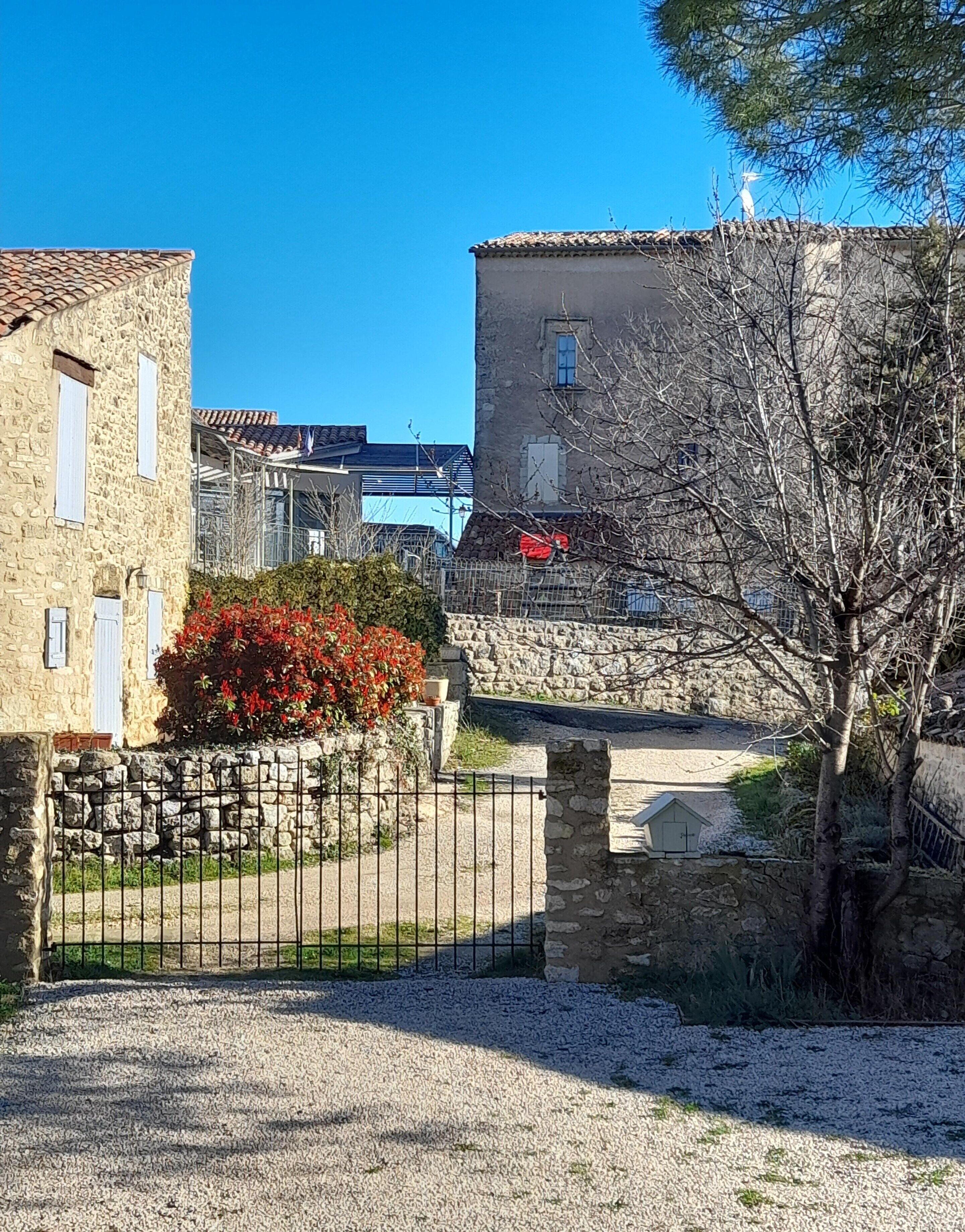 Vila | Resepsionis