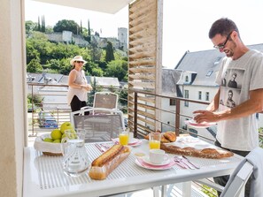 Apartment | Balcony - Modern Apartment in the Medieval Chinon in the Loire (Chinon)