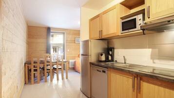 Apartment | Private kitchen | High chair