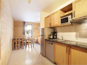 Apartment | Eigene Küche | Hochstuhl