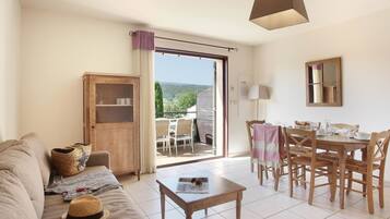 Apartment | Living room