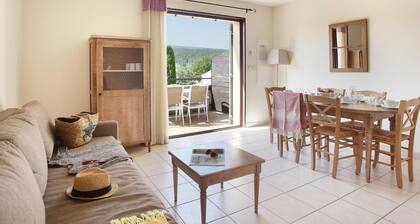 Apartment in Bonnieux Near Lavender Fields