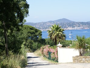 Exterior - Comfortable Apartment With Dishwasher and AC, Beach at 300 m (Gassin)