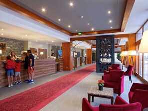 Reception - Alpine Suite on the Slopes (Bourg-Saint-Maurice)