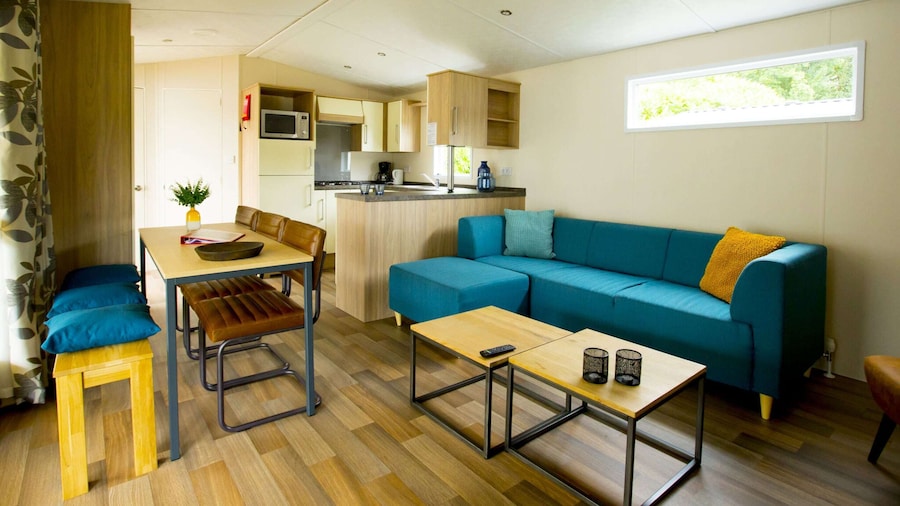 Lodge in Duinhoeve Near Dunes & Playground