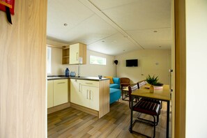 Microwave - Lodge in Duinhoeve Near Dunes & Playground (Udenhout)