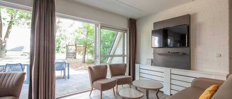 Villa | Oppholdsrom | TV