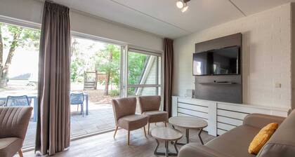 Detached Villa with 4 Bathrooms near Vrachelse Heide