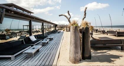 Spacious Lodge With 2 Bathrooms, Near the Sea