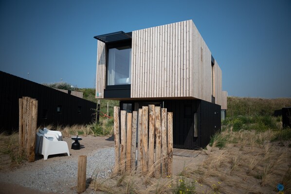 Unclassified image, 1 of 37, button - Spacious Lodge With 2 Bathrooms, Near the Sea (Zandvoort)