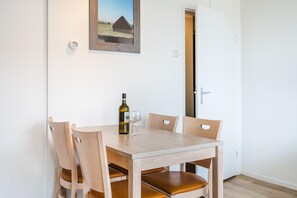 Apartment | Dining