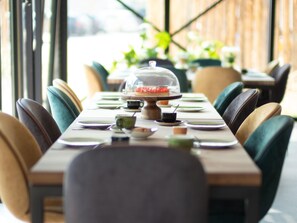 House | Dining
