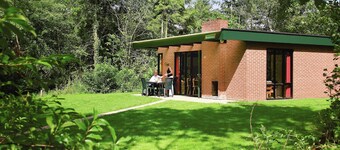 Bungalow With gas Fireplace in a Holiday Park With a Green Location