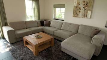 Villa | Living area