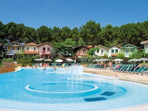 Outdoor pool - Atmospheric Holiday Home Near Lacanau Surrounded by a Forest (Lacanau)