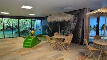 Chalet | Interior