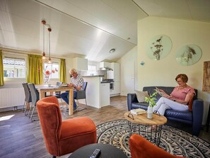 House | Living area - Cozy Lodge With a Dishwasher in the Achterhoek (Winterswijk - Brinkheurne)