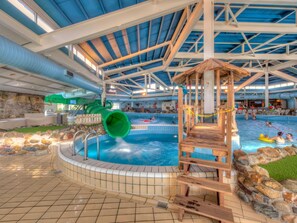 Bungalow | Basseng | Utendørsbasseng