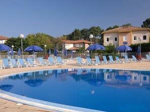 Outdoor pool - Nice Maisonette With Dishwasher at 1.5 km. From the Center (Soustons)