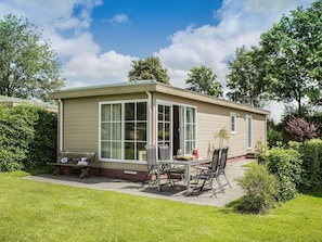 Chalet | Exterior - Modern and Cozy Chalet in Twente (Hoge Hexel)