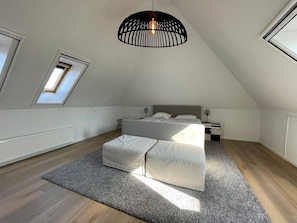 2 bedrooms, individually furnished, bed sheets