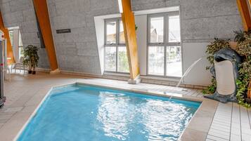 Bungalow | Pool | Outdoor pool