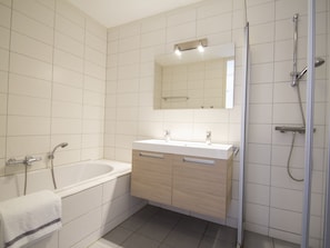 Appartement | Badkamer