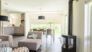 Villa | Dining
