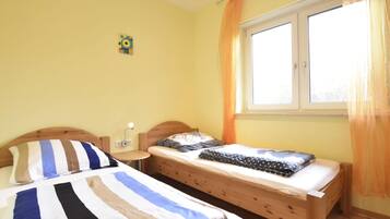 Rumah | 7 kamar tidur dan dilengkapi dengan perabotan berbeda-beda