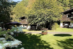 Apartment | Exterior - Chalet in Reinskopf With Fireplace and Balcony (Schoenecken)